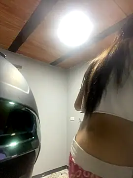 SarahStones online show from 09/17/25, 09:55