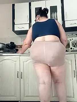 Madisonpalacio online show from 10/21/25, 01:56