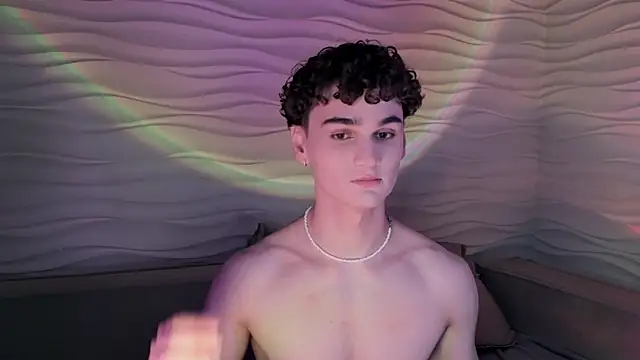 adam 21cm   online show from 02/04/25, 04:39