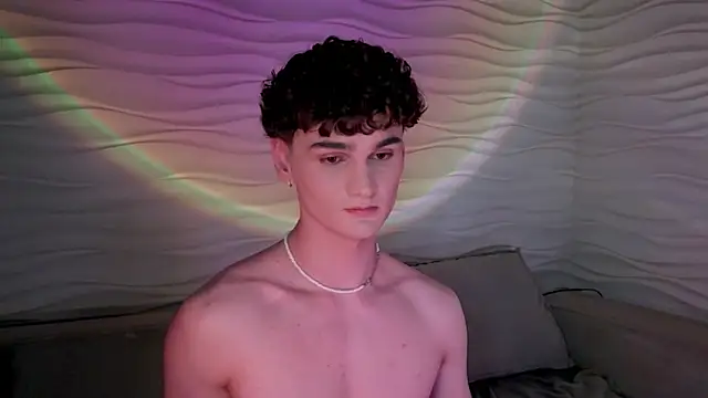 adam 21cm   online show from 02/13/25, 07:52