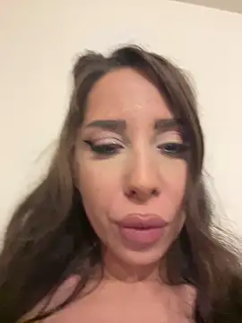 AvaLanne  online show from 02/10/26, 06:01