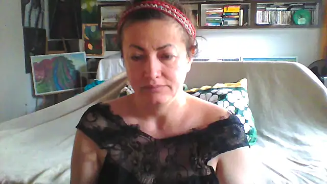Snapshot of MariaAnaSunshine chatting on 09/09/25, 05:29 MariaAnaSunshine online show from 09/09/25, 05:29