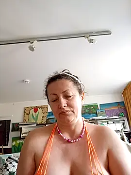 Snapshot of MariaAnaSunshine chatting on 09/27/25, 01:38 MariaAnaSunshine online show from 09/27/25, 01:38