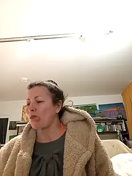 Snapshot of MariaAnaSunshine chatting on 10/06/25, 09:45 MariaAnaSunshine online show from 10/06/25, 09:45