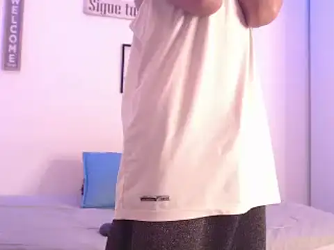 Snapshot of harrytomson_1 chatting on 12/31/24, 07:31 harrytomson 1 online show from 12/31/24, 07:31