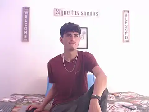 Snapshot of harrytomson_1 chatting on 01/11/25, 04:57 harrytomson 1 online show from 01/11/25, 04:57