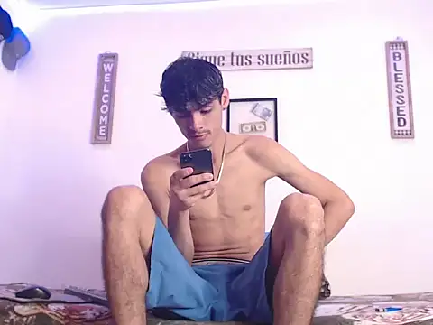 Snapshot of harrytomson_1 chatting on 01/28/25, 01:08 harrytomson 1 online show from 01/28/25, 01:08