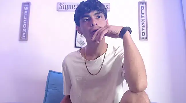 Snapshot of harrytomson_1 chatting on 02/18/25, 08:16 harrytomson 1 online show from 02/18/25, 08:16