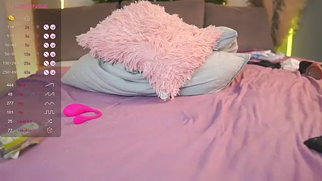 Chloeromantic online show from 01/31/25, 02:37