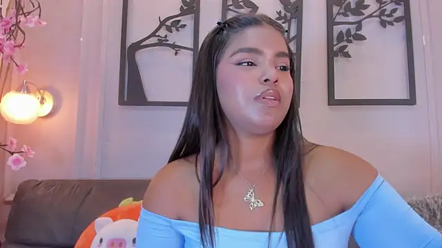 zoe roux21 online show from 10/01/25, 03:12