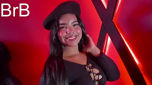 zoe roux21 online show from 10/05/25, 10:07