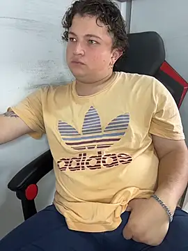 AndresChuboi online show from 12/05/25, 05:53