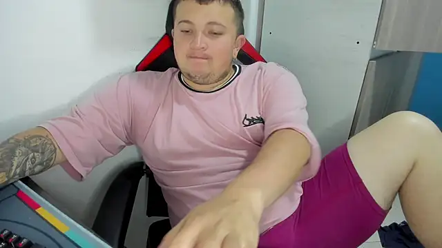 AndresChuboi online show from 01/12/26, 05:34