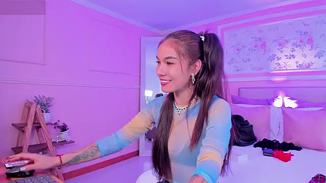 scarlet castro online show from 02/28/26, 08:21