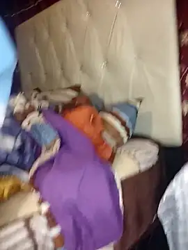 Feliciaxxxxx online show from 05/06/26, 04:56
