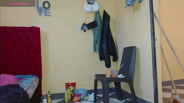 cristinamontiel online show from 01/19/25, 03:42