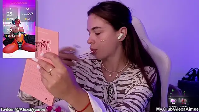 AlexaAimee online show from 09/28/25, 01:11