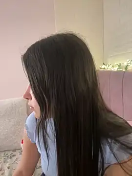 annaharper- online show from 09/19/25, 02:57