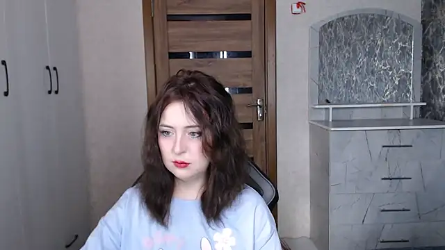 Kristy-Max online show from 11/04/25, 06:45