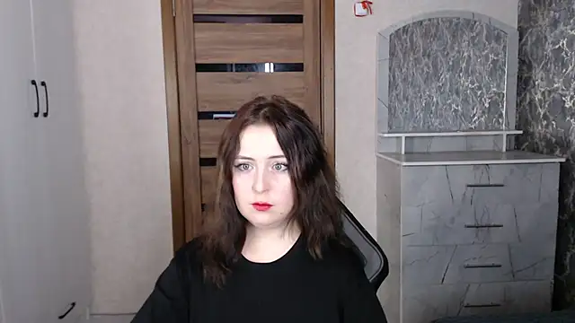 Kristy-Max online show from 11/04/25, 09:14