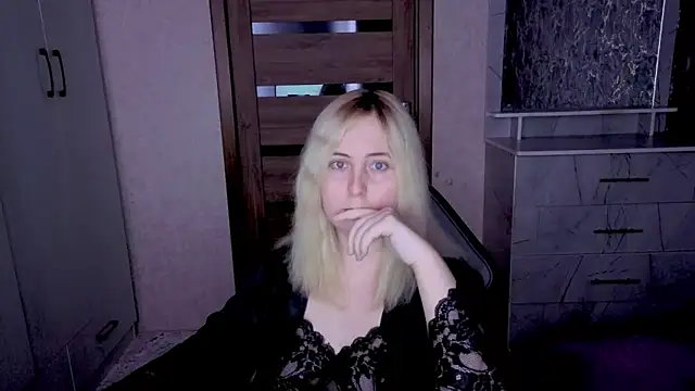 Kristy-Max online show from 04/23/26, 08:00