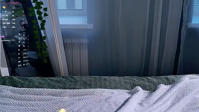 SunnyRisha online show from 09/30/25, 05:01