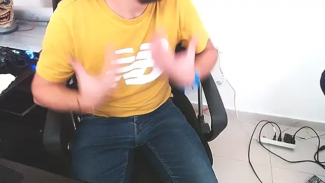 webothtwo online show from 01/22/25, 08:59