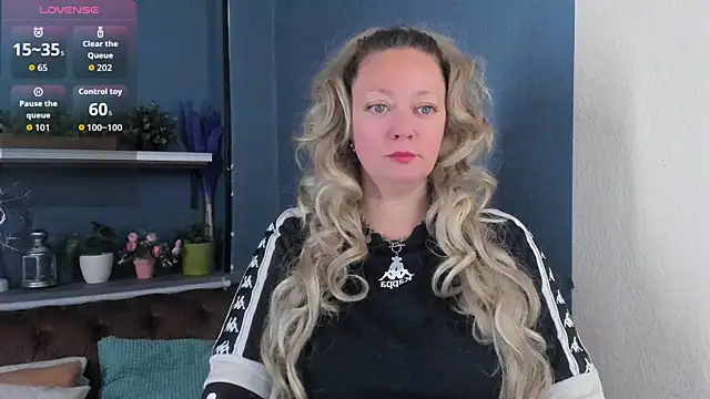 JesiaFoxi online show from 10/02/25, 11:17