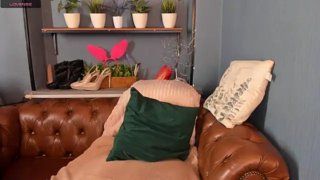 JesiaFoxi online show from 07/11/26, 10:40