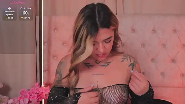 ashleyvalirya online show from 02/21/25, 06:51