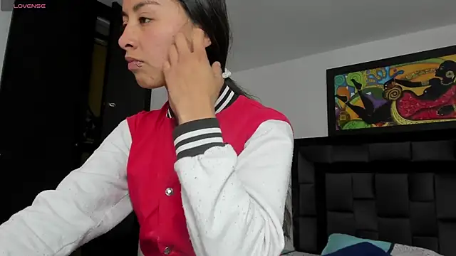 tatiana valencia online show from 02/09/25, 01:03