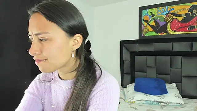 tatiana valencia online show from 02/24/25, 06:15