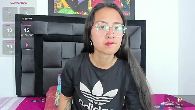 tatiana valencia online show from 03/10/25, 03:41