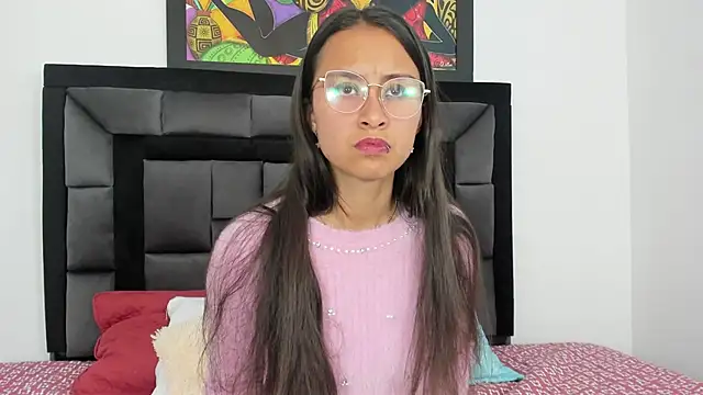 tatiana valencia online show from 03/18/25, 03:42