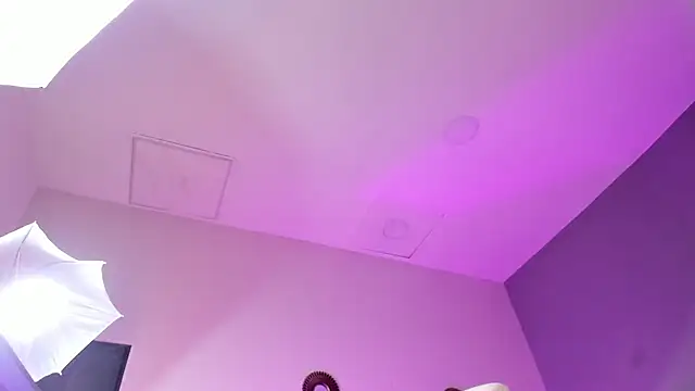 Giovanna oliveira online show from 04/11/26, 09:02