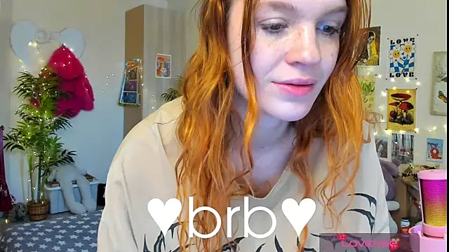 Sunny Elly online show from 04/19/26, 06:24