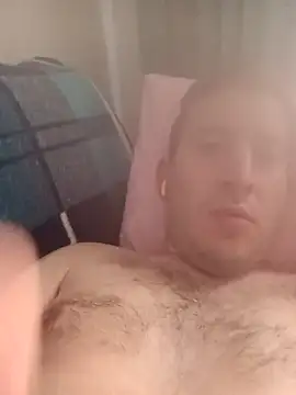 Snapshot of Karizmatikman chatting on 02/17/25, 12:59 Karizmatikman online show from 02/17/25, 12:59