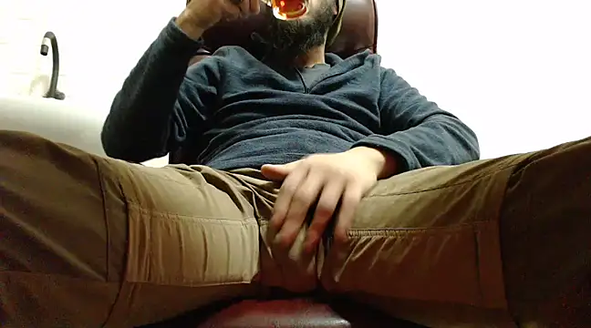 hardbigcock16 online show from 12/26/24, 11:21