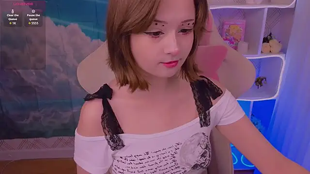 Mary uw online show from 11/26/25, 04:13