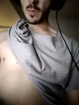 helloongg online show from 10/30/25, 05:35