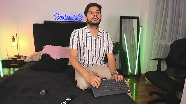 -soulmate-s online show from 01/19/26, 01:15