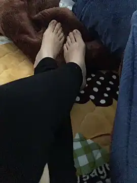 Snapshot of Lona_Lina chatting on 12/18/24, 07:58 Lona Lina online show from 12/18/24, 07:58