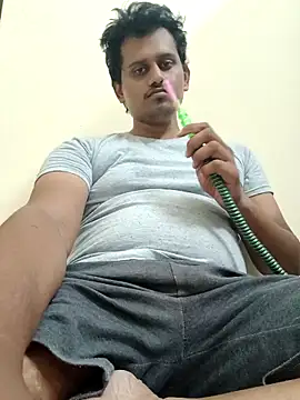 Snapshot of Long_Laster chatting on 05/09/26, 02:00 Long Laster online show from 05/09/26, 02:00