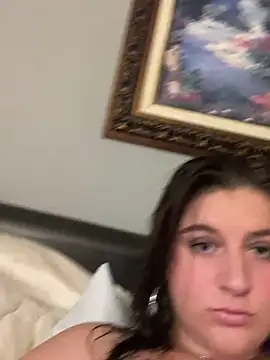 Snapshot of mermaid0794 chatting on 10/10/25, 07:57 mermaid0794 online show from 10/10/25, 07:57