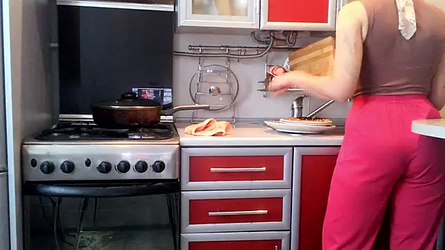 Kashtanka  online show from 10/18/25, 10:38