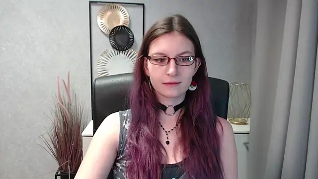 emmaxDelight online show from 12/22/24, 02:38