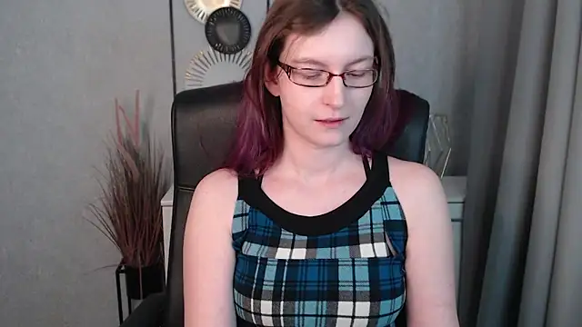 emmaxDelight online show from 01/29/25, 09:33