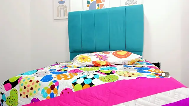 victoria love89 online show from 03/02/25, 05:44