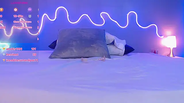 zoe jones13 online show from 03/10/25, 09:43