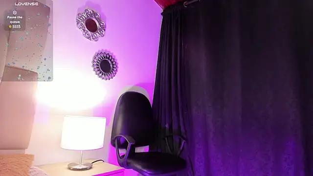 Mia ross16 online show from 12/30/24, 01:15